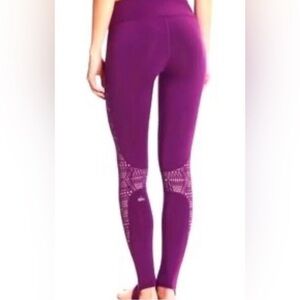 ALO Yoga West Coast Eyelet Leggings Size XS